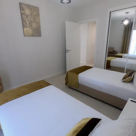 Apartment Family Albur Village Ii