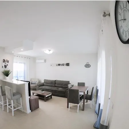 Family Albur Village Ii Apartment *